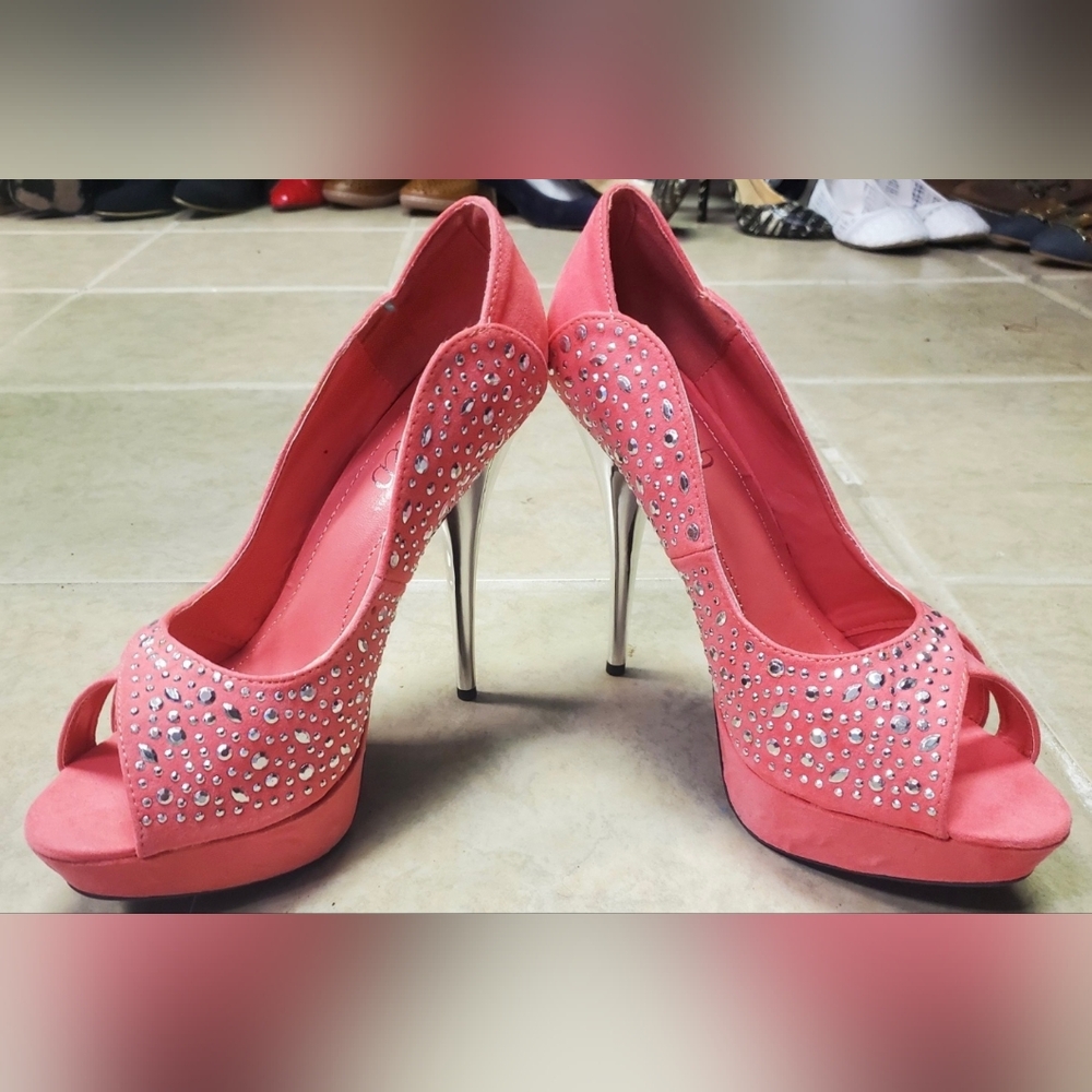 Sexy Deb Coral Pink Crystal Embellished Peep-Toe Stiletto Heels, Sz 10! 🍁